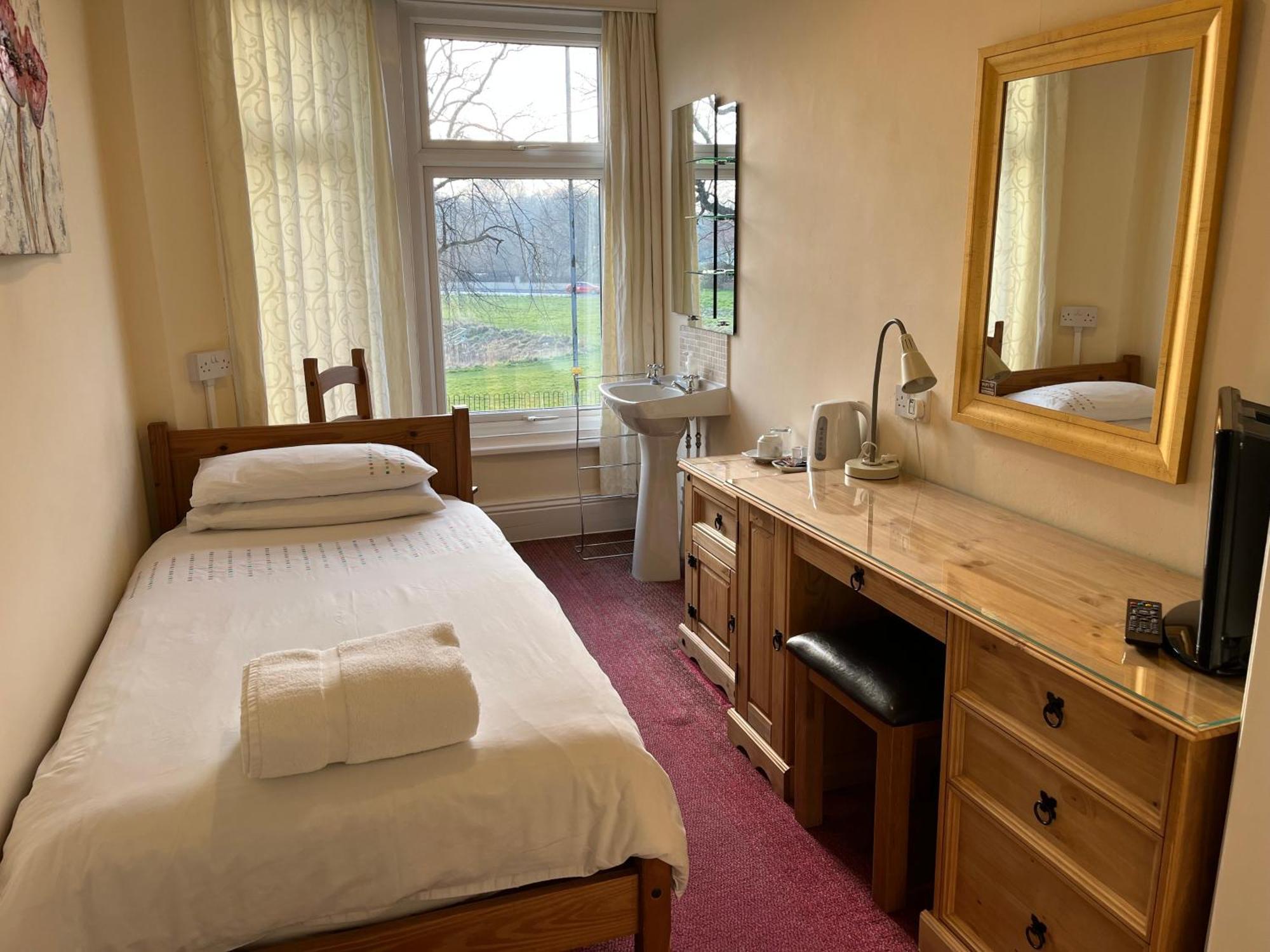 Chadwick Guest House Middlesbrough Dış mekan fotoğraf